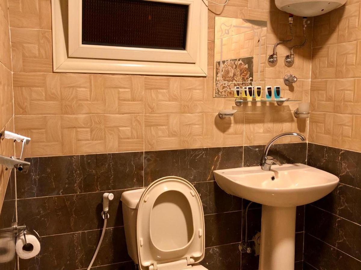 Full Pyramids View Apartment With Balcony For 8 P Kafret el-Gabal エクステリア 写真