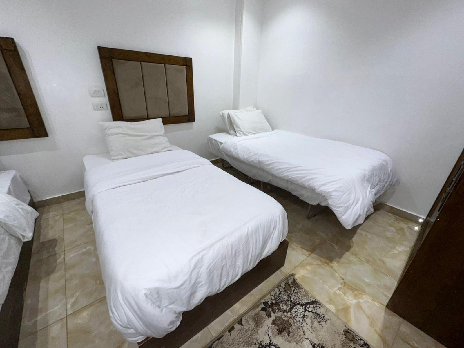 Full Pyramids View Apartment With Balcony For 8 P Kafret el-Gabal エクステリア 写真